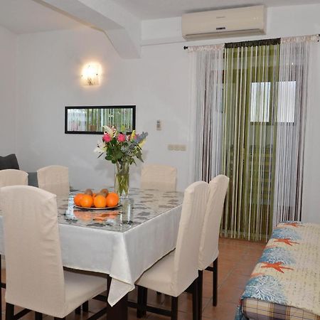 Ma-Lo Apartment Pirovac Luaran gambar