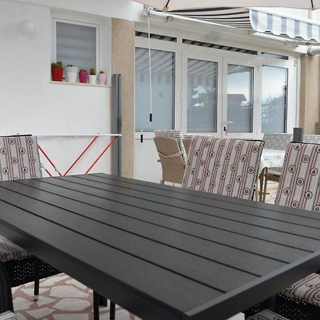 Ma-Lo Apartment Pirovac Luaran gambar