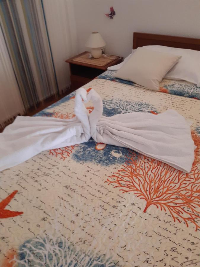 Ma-Lo Apartment Pirovac Luaran gambar